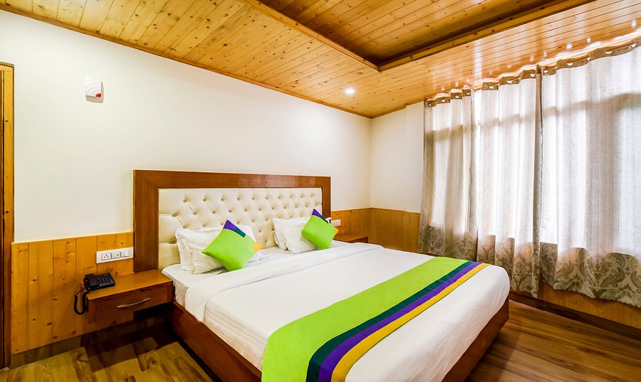 Sea View room at JJ Divine Hiland Resort Ooty